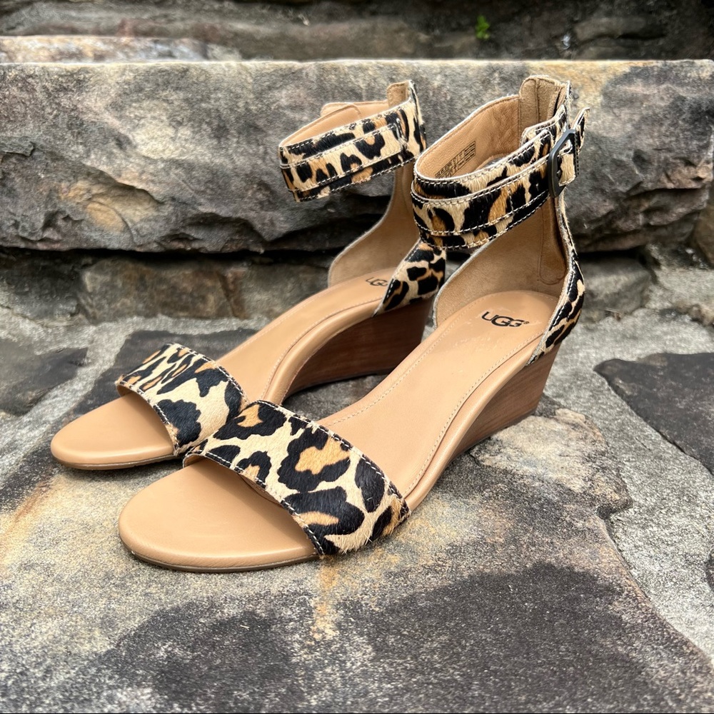 UGG | Char Leopard Wedge | 8